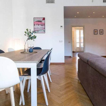 Joivy Lovely Family Apt For 7 Near San Lorenzo Columns Milan Bagian luar foto